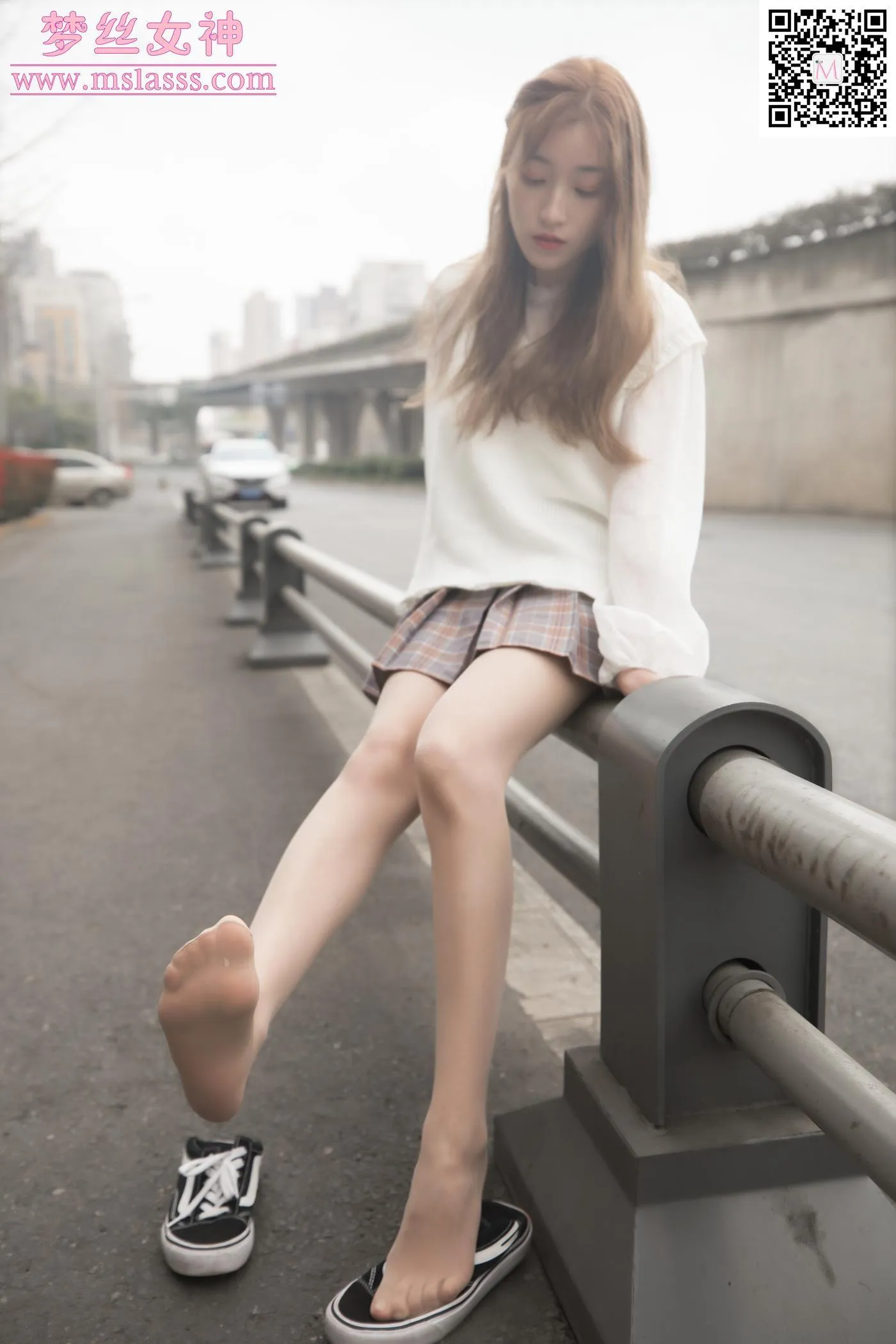 [MSLASS梦丝女神] 2020.03.10 NO.097 晓晓 女神的丝袜 [48P]插图1